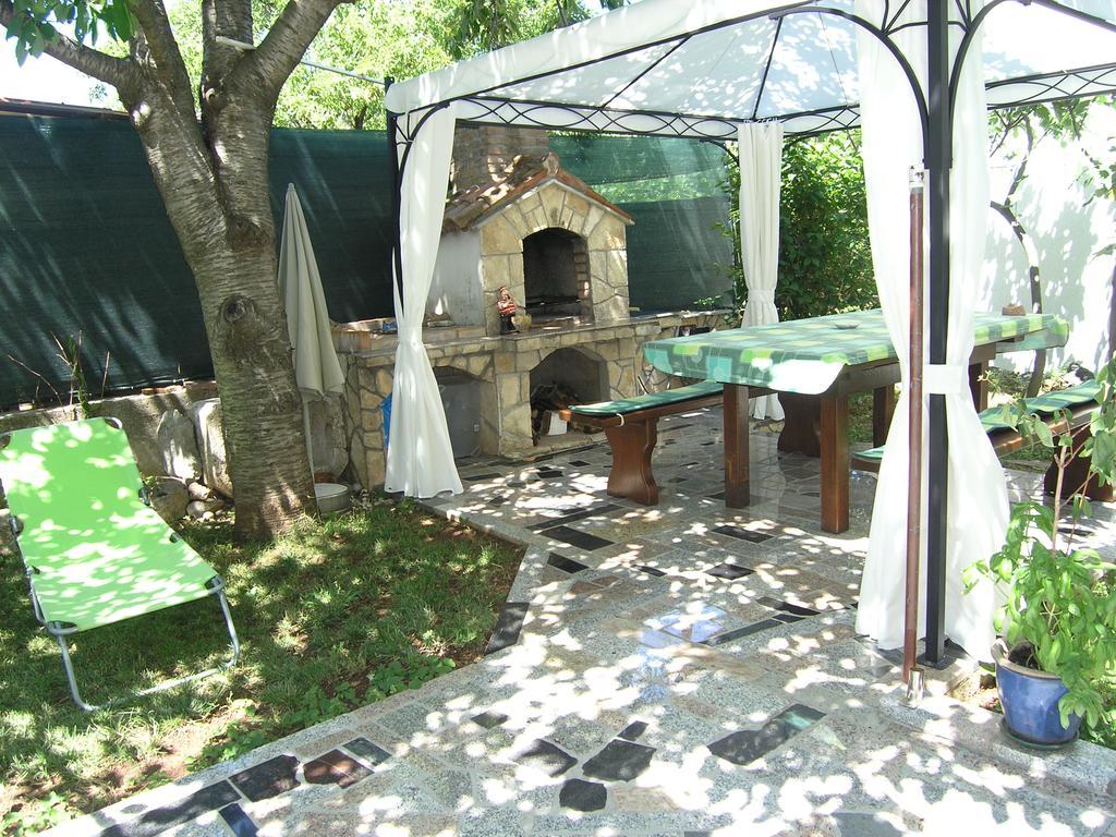 Apartman Vera Крк Экстерьер фото