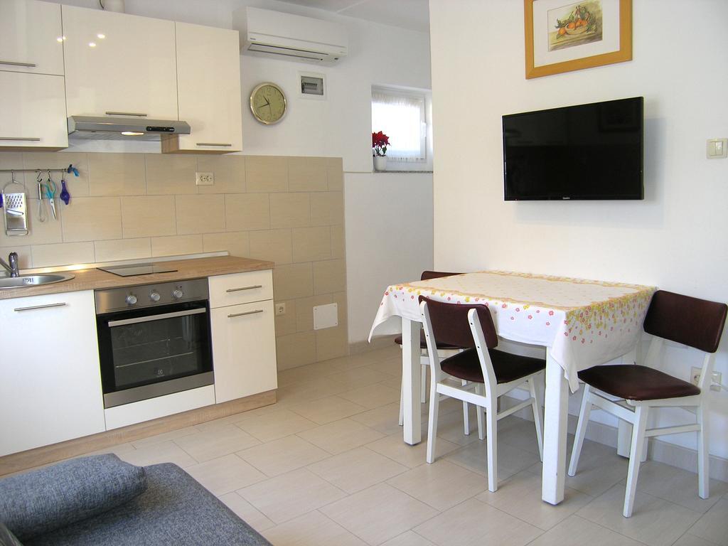 Apartman Vera Крк Экстерьер фото