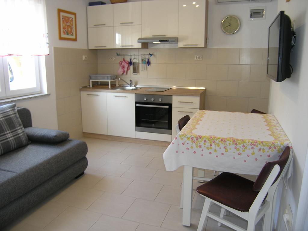 Apartman Vera Крк Экстерьер фото